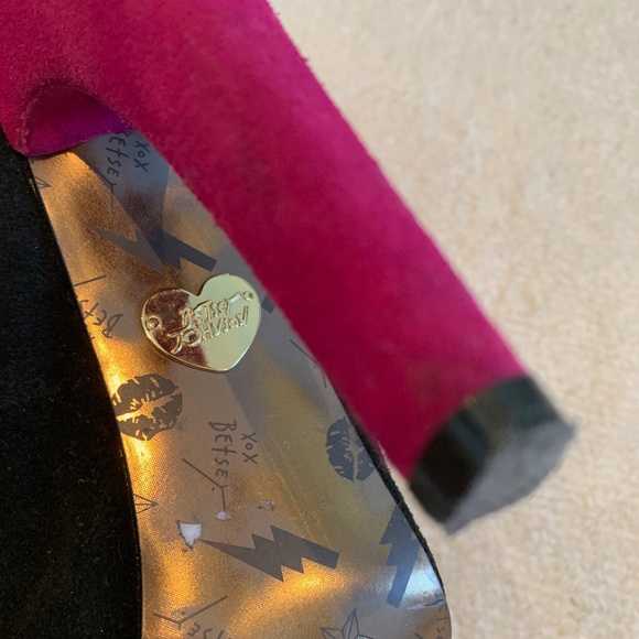 Vintage Betsey Johnson Heels - Picture 4 of 4